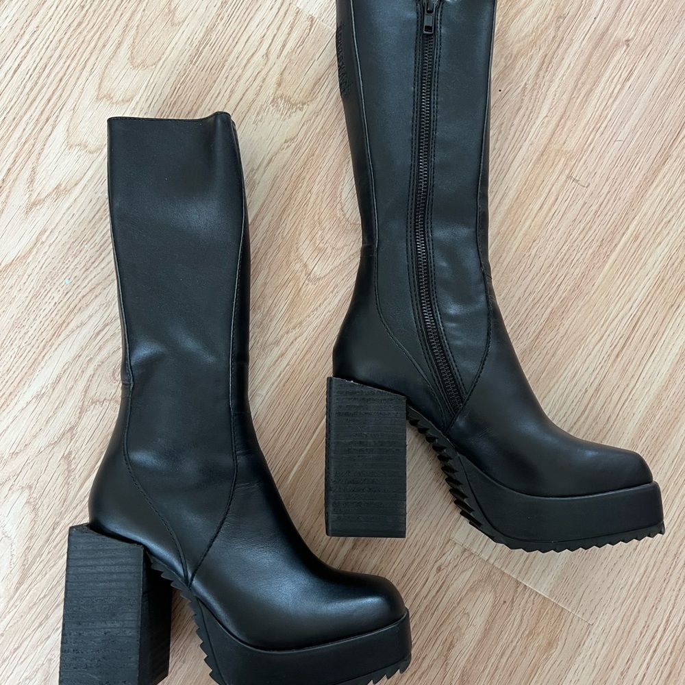 ****SOLD****Black Leather Platform Calf Square Toe Boots Dolls Kill 5 5.5